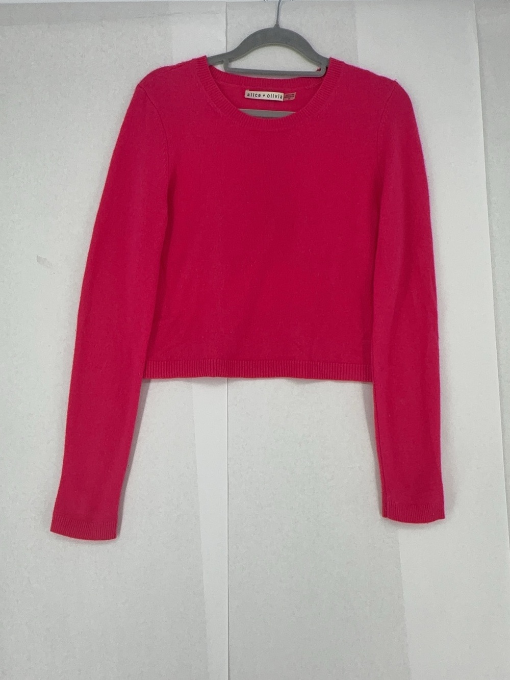 Alice + Olivia Hot Pink Cashmere Cropped Sweater Size s - Picture 1 of 7
